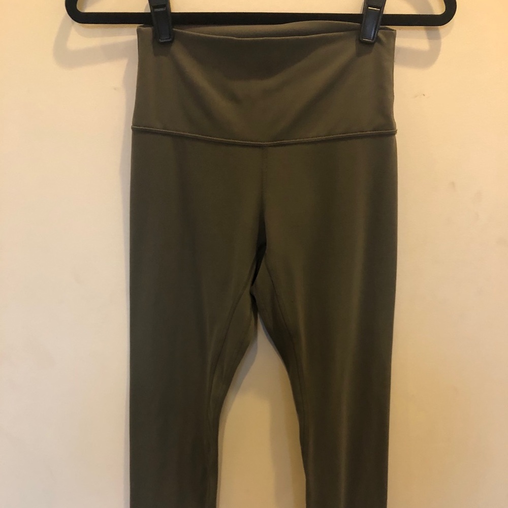 Lululemon Align leggings. 25” Sz 6. Olive color